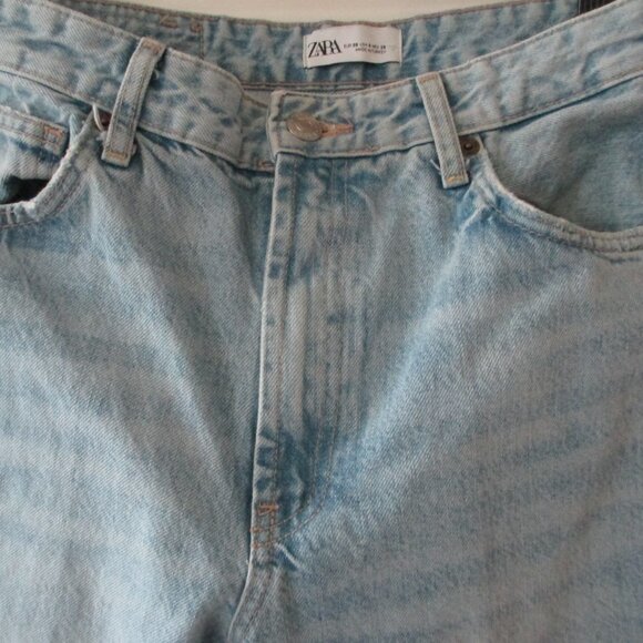 ZARA HIGH WAIST STRAIGHT LEG JEANS - Picture 2 of 8